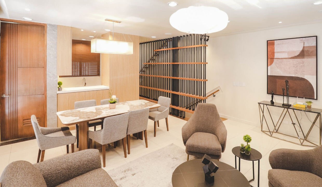 Townhouse for Sale in E. Rodriguez Quezon City 007