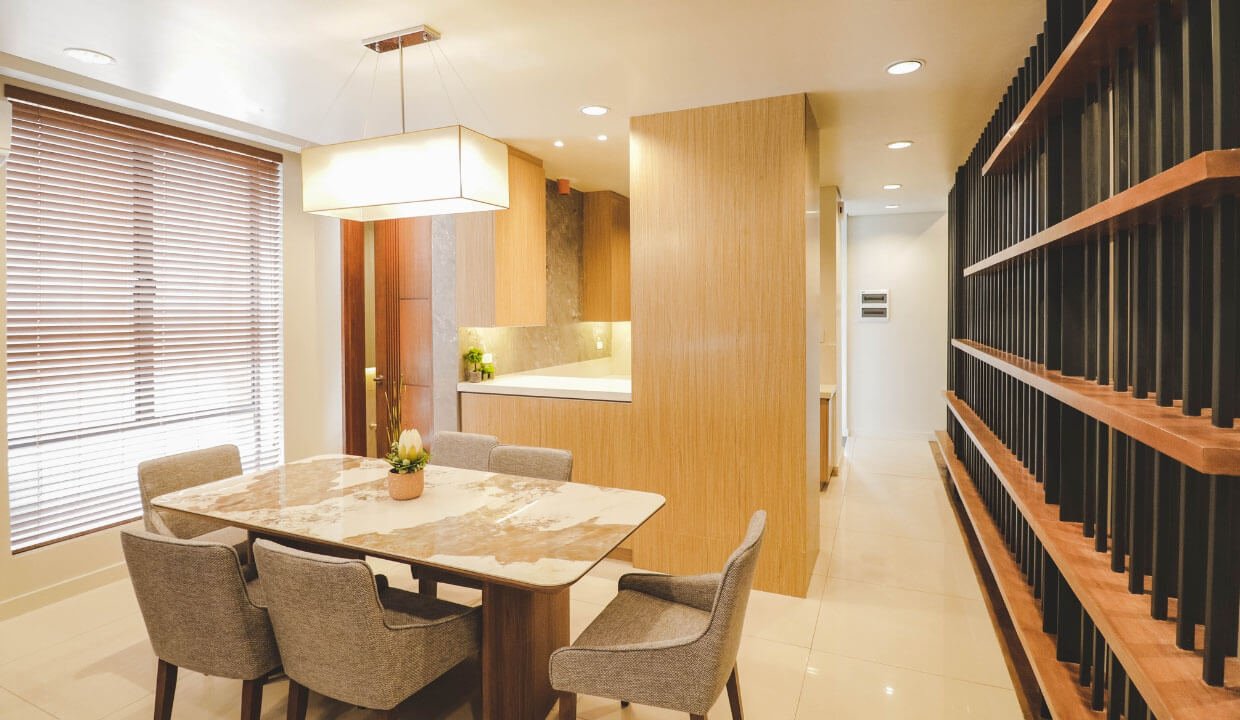 Townhouse for Sale in E. Rodriguez Quezon City 009