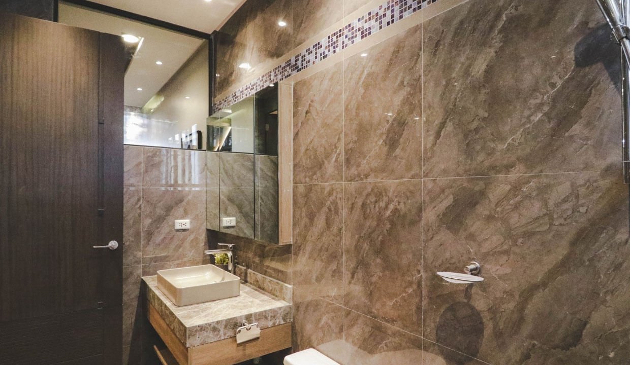 townhouse for sale in Sta Mesa Heights 013