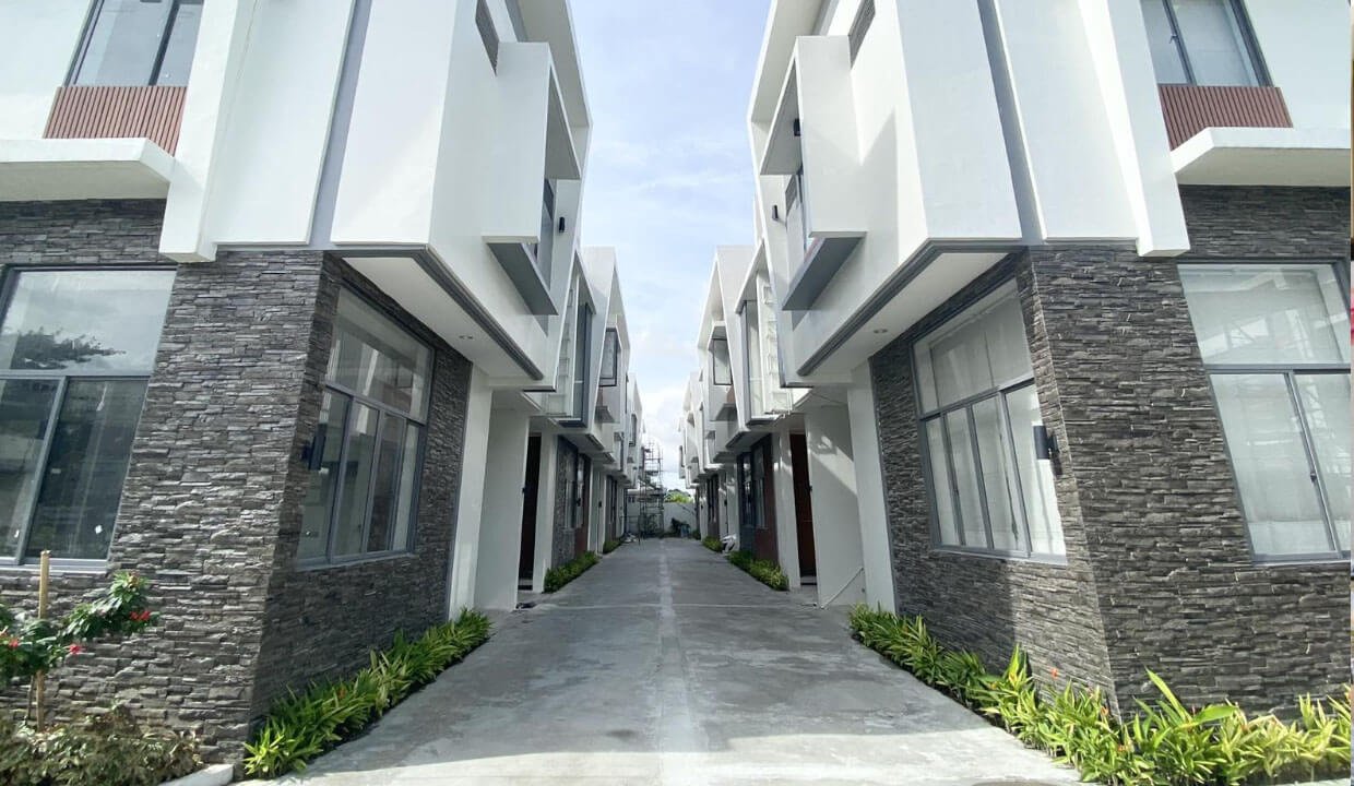 townhouse for sale near EDSA 010